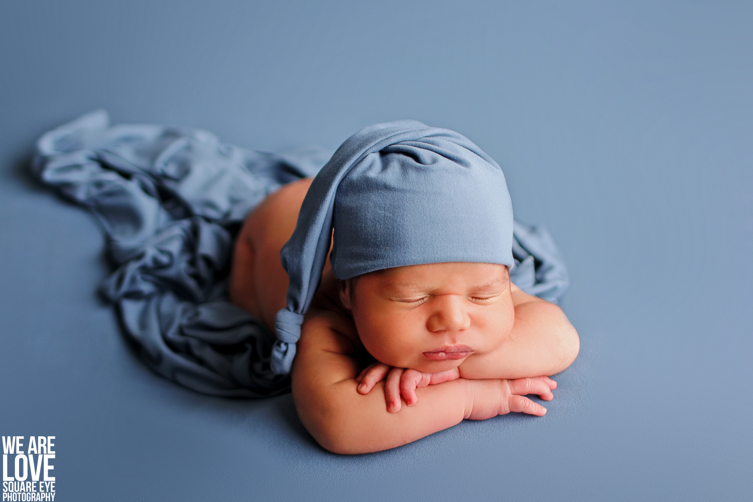 super_hero_baby_boy_newborn_photo_shoot